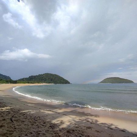 Apartamento Com Ar Cond. Na Praia Grande أوباتوبا المظهر الخارجي الصورة